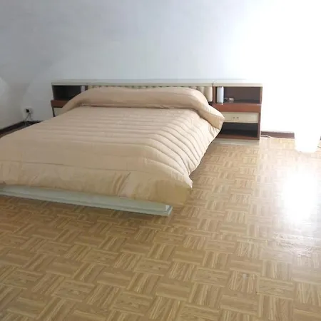 Holiday home 2 Bedrooms House With Furnished Terrace And Wifi At 8 Km Away From The *